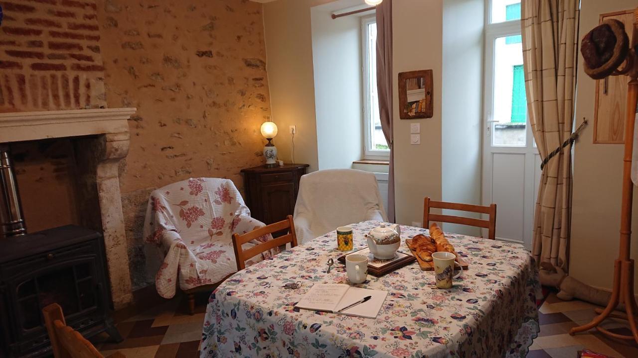 Le Gite Du Herisson, Gite De Charme Et De Confort Le Menoux Esterno foto